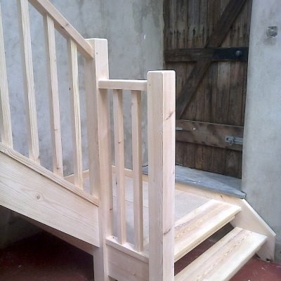 Bespoke Ash Wood Staircase Bannister Balustrades4